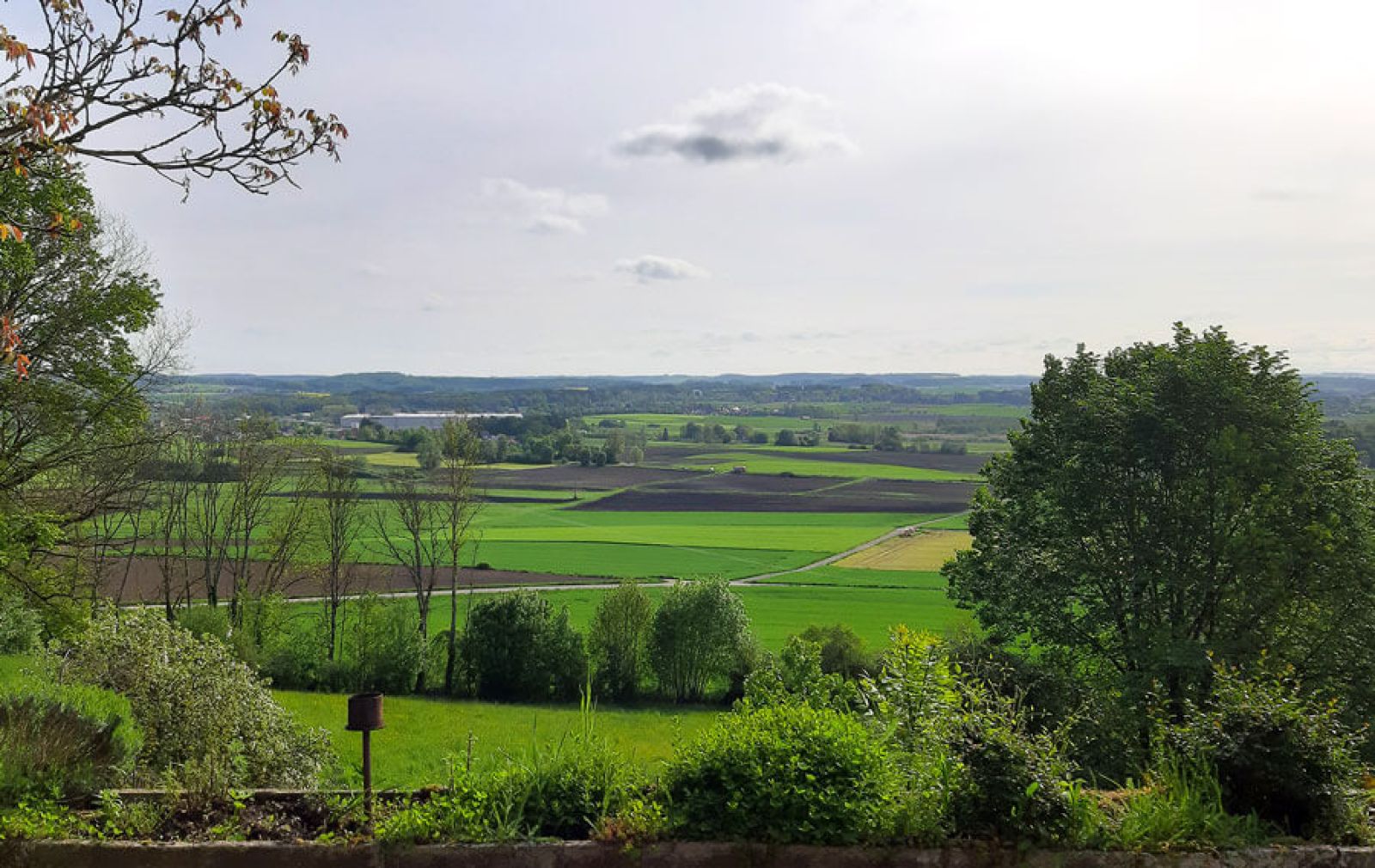 Burg3 Aussen Blick auf Landschaft